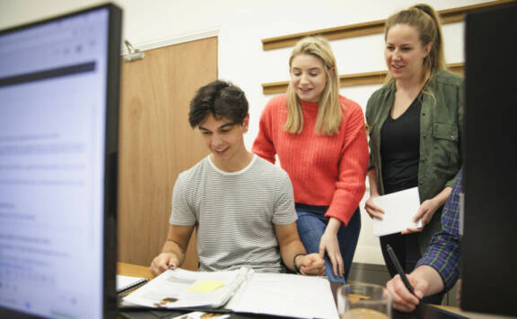 Stages de seconde : un accompagnement pour les entreprises de la chimie